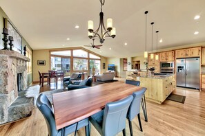 Interior - Mountain Contemporary Home  come play in the mountains! 1376 MD (South Lake Tahoe)