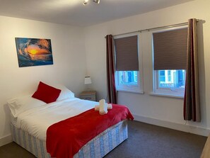 Apartment | 3 bedrooms, iron/ironing board, free WiFi, bed sheets