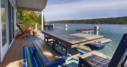 Just Bluffin': Keuka Lake Luxury Rental + Hot Tub! Close to Wineries