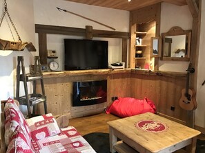 Een flatscreentelevisie