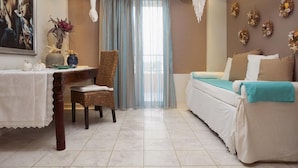 Living area - Golden Bay Apartments-garden Haven (Hersonissos)