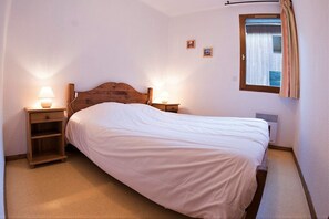 3 bedrooms, WiFi - Chalet de Marie n°8 - Three Bedroom Apartment, Sleeps 8 (Vaujany)