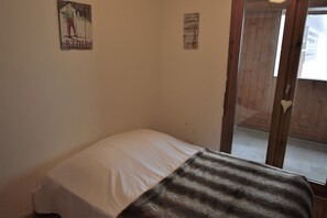 3 bedrooms