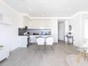 Fridge, microwave, oven, dishwasher