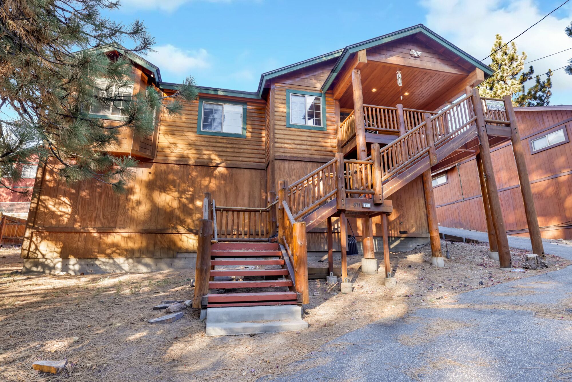 River Rock Lodge- Hot Tub- Walk To Lake & Village