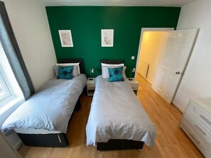 Appartement | 3 chambres, fer et planche à repasser, Wi-Fi gratuit, draps fournis