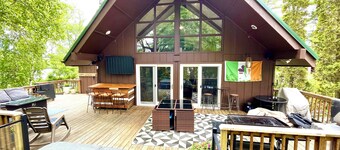 The Sacandaga Lakeside Escape - NEWLY RENOVATED 2024!