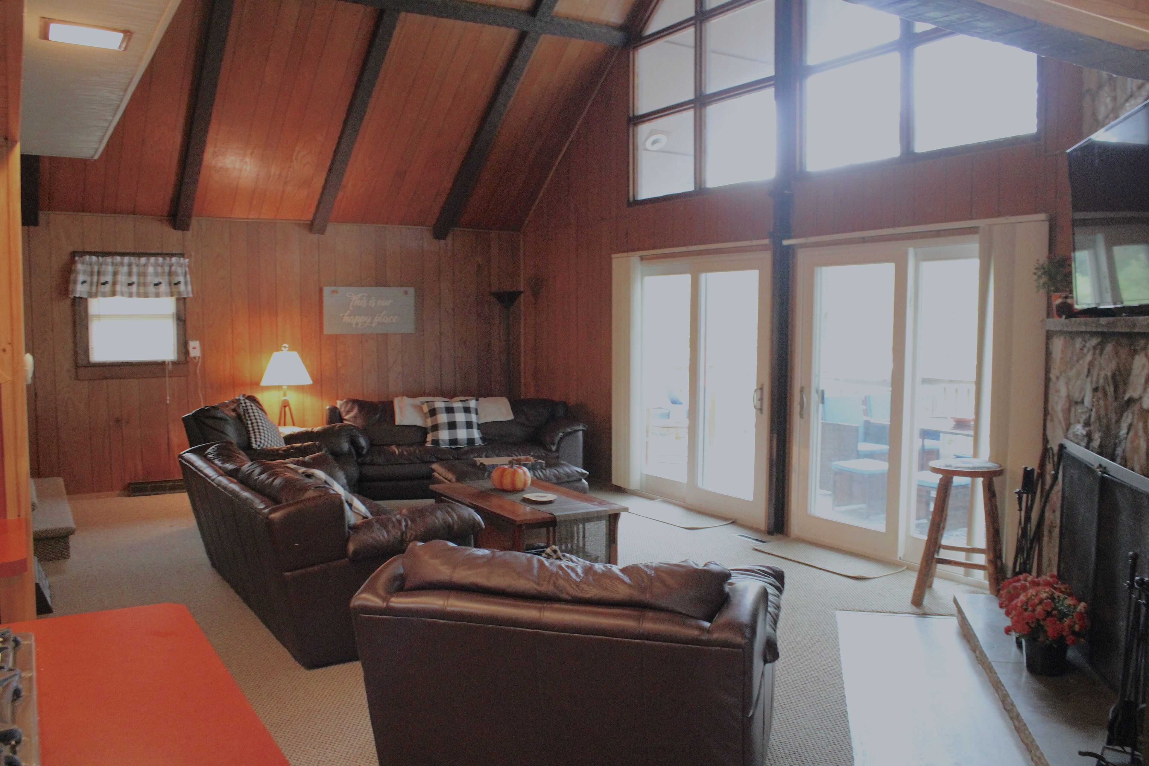 The Sacandaga Lakeside Escape