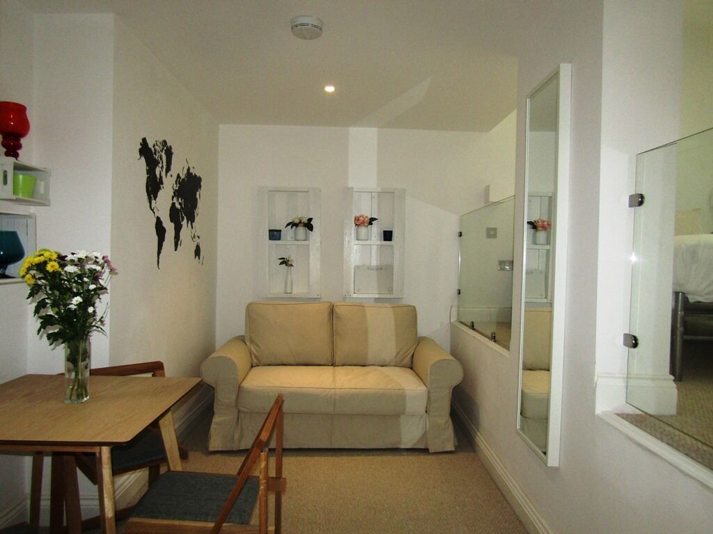 City Double Room | Living area