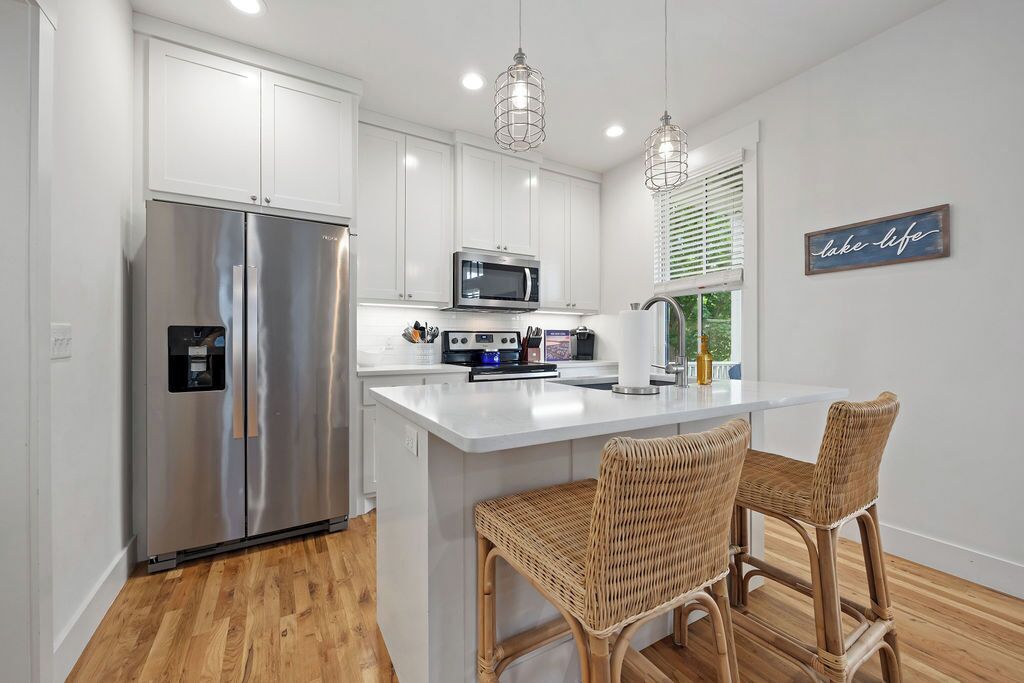 Refrigerador, microondas, horno y lavavajillas 