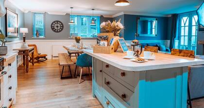 The Vestry Stunning Chapel with Hot Tub