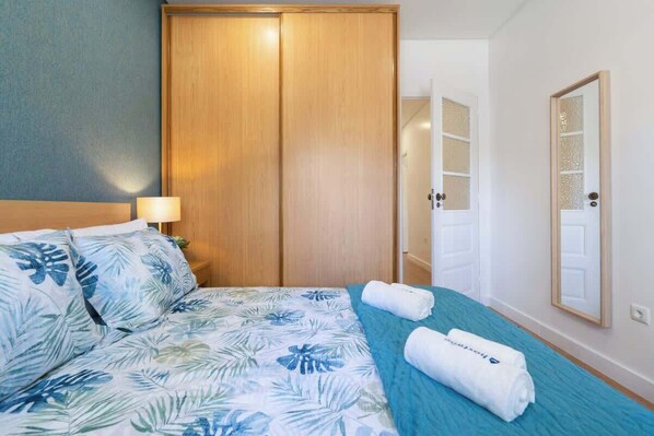 3 bedrooms, iron/ironing board, travel cot, WiFi