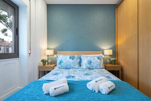 3 bedrooms, iron/ironing board, travel crib, WiFi