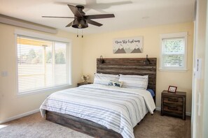 2 makuuhuonetta, vauvan matkasänky, ilmainen Wi-Fi, vuodevaatteet