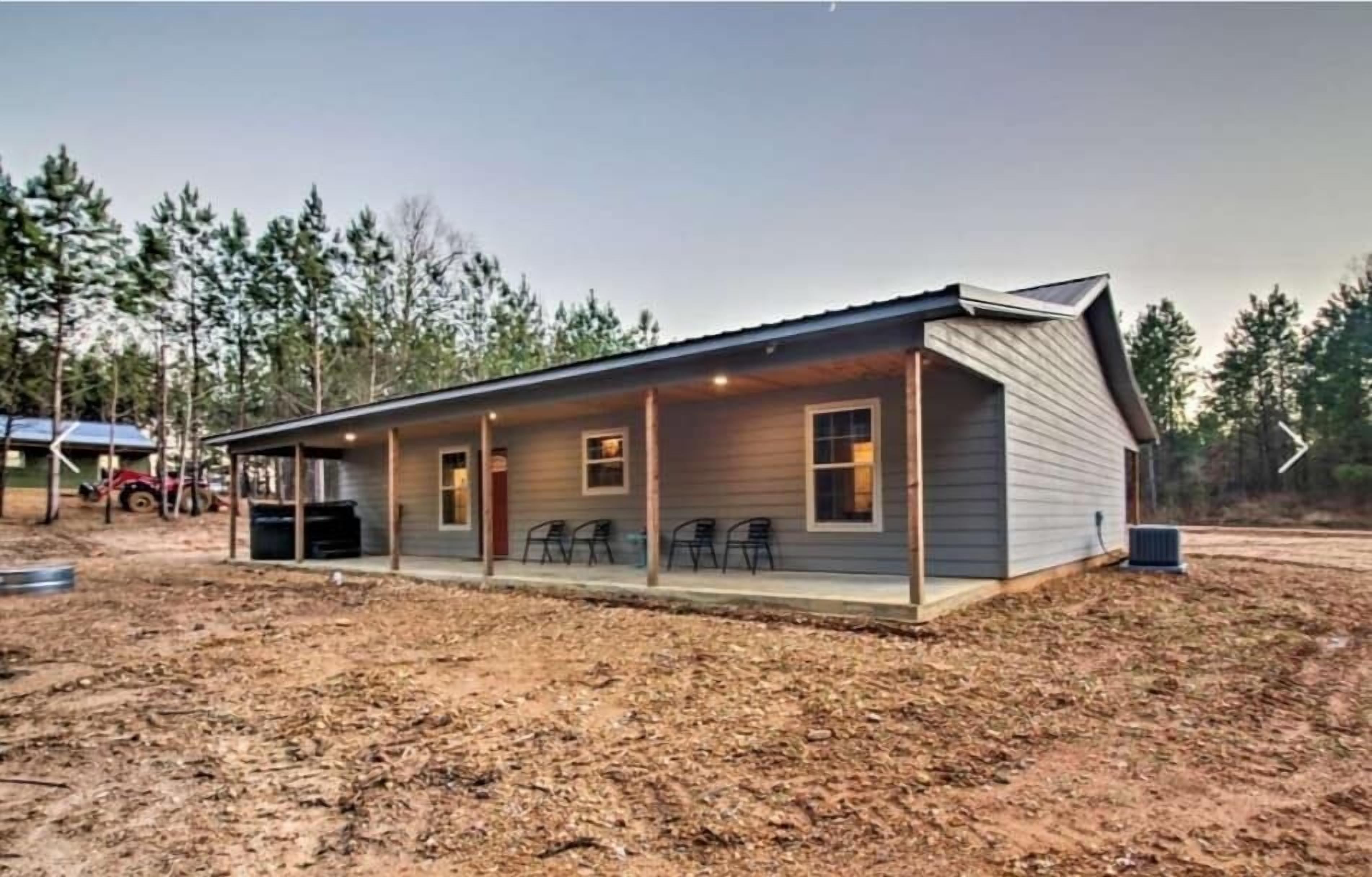 The Notebook New Construction Minutes from Mountain Fork River