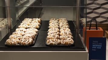 Ilmainen päivittäinen buffetaamiainen