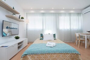 3 quartos, ferros/tábuas de passar roupa, Wi-Fi, roupa de cama