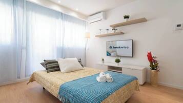 3 quartos, ferros/tábuas de passar roupa, Wi-Fi, roupa de cama