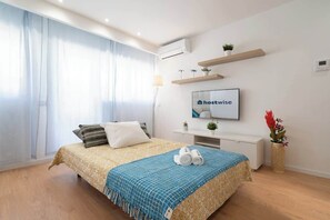 3 habitaciones, tabla de planchar con plancha, wifi y ropa de cama 