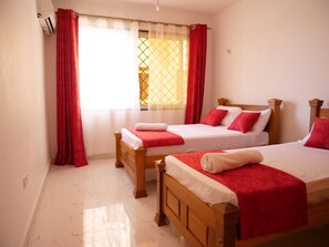 3 Schlafzimmer, Schreibtisch, kostenloses WLAN