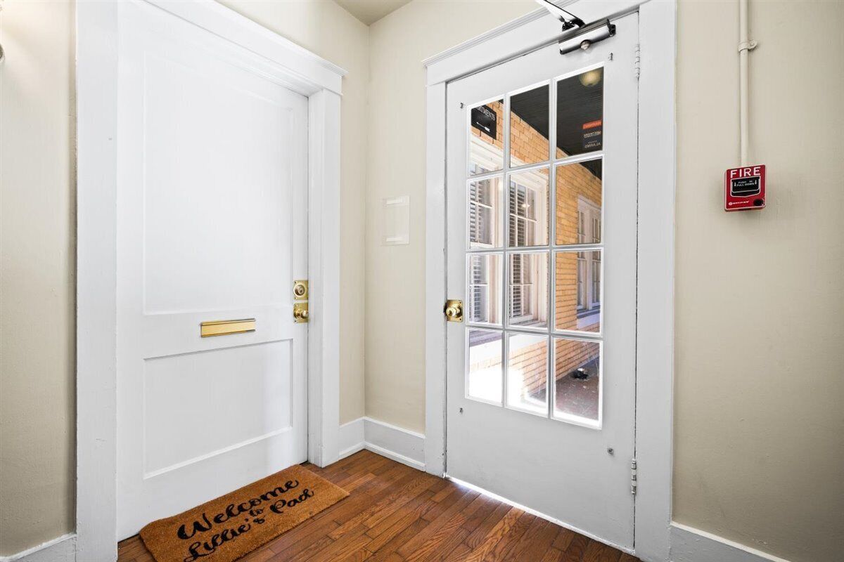 APD | Lillie's Pad 🌺 2bed ask me abt our specials!<br>