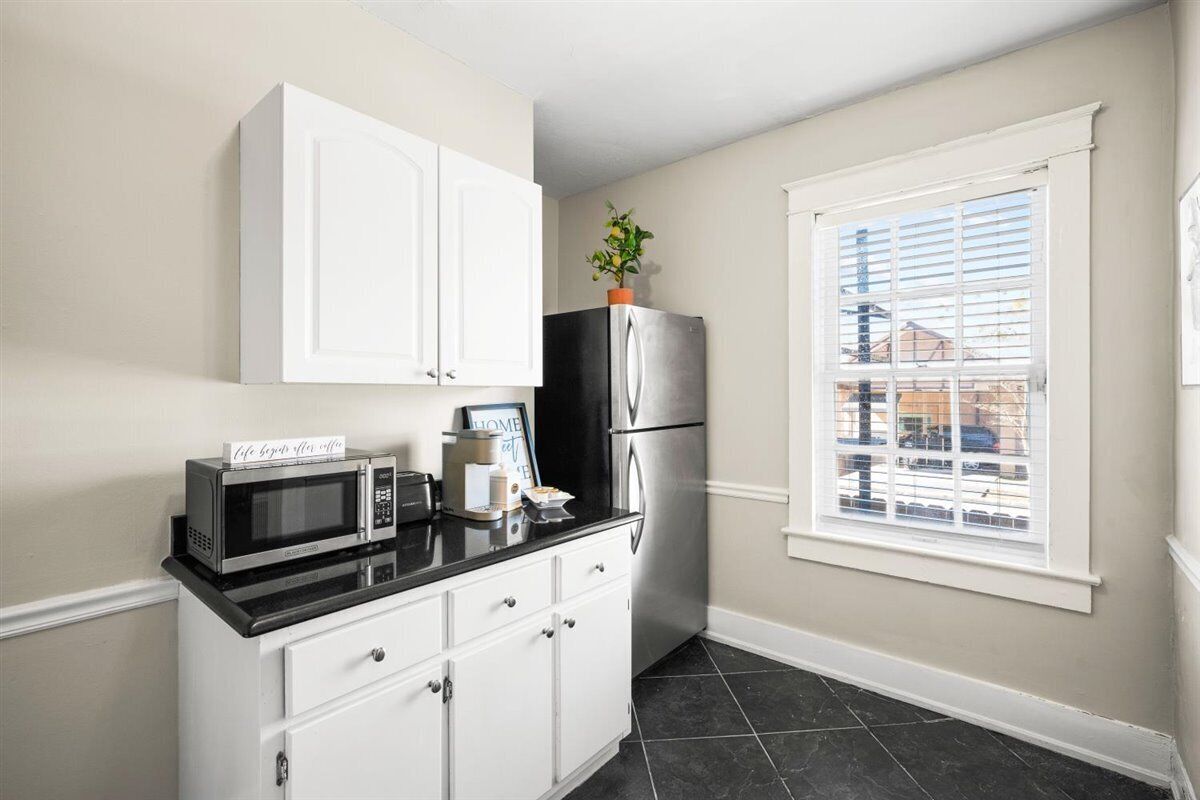 APD | Lillie's Pad 🌺 2bed ask me abt our specials!<br>