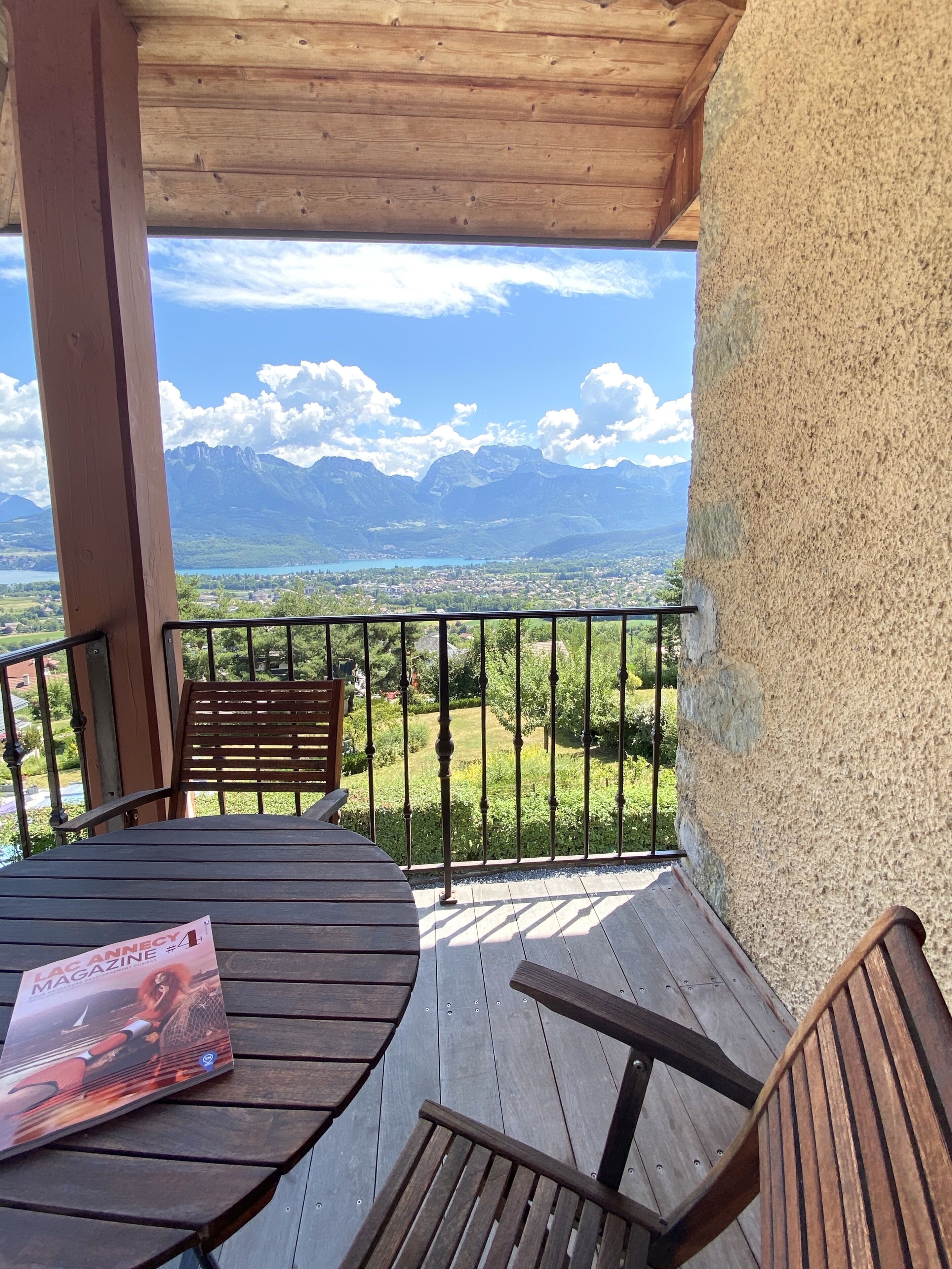 Suite, Private Bathroom, Lake View (4 personnes) | Balcony view