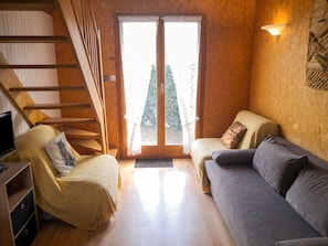 Living area - Homerez - Chalet in Giffaumont-Champaubert (Giffaumont-Champaubert)