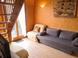 Living area - Homerez - Chalet in Giffaumont-Champaubert (Giffaumont-Champaubert)
