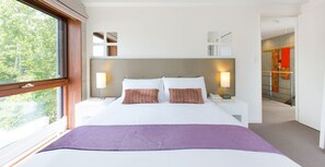 3 bedrooms, internet, wheelchair access - Luxury 3 Bed Ski Chalet in Prime Location, Niseko Chalet 1001 (Niseko)