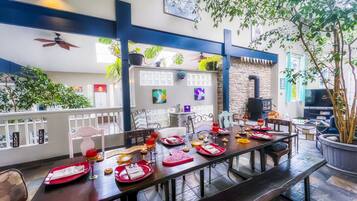 Outdoor dining