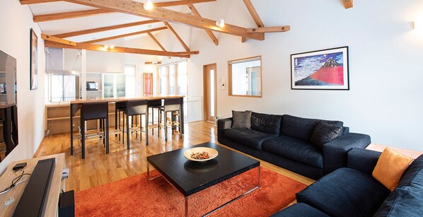TV, stereo - Exclusive 2 Bedroom Vacation Home in Hirafu, Close to Ski Resort, Niseko Apartment 1016 (Niseko)