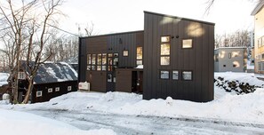 Exterior - Exclusive 2 Bedroom Vacation Home in Hirafu, Close to Ski Resort, Niseko Apartment 1016 (Niseko)