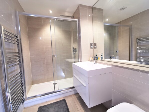 City Double Room | Bathroom | Shower, free toiletries, towels, soap