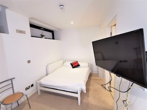 1 bedroom, premium bedding, individually decorated