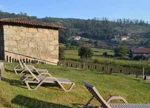 Property grounds - Complete apartment in a country estate (Braga)