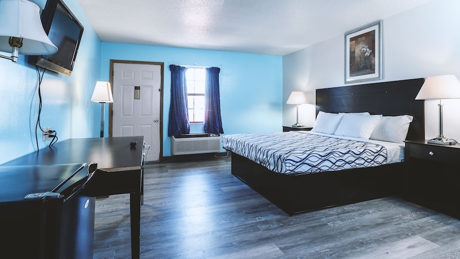 Blue Way Inn & Suites Wellington