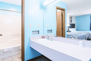 Ducha y bañera combinadas y artículos de higiene personal de diseño