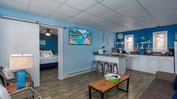 Desk, iron/ironing board, free WiFi, bed sheets