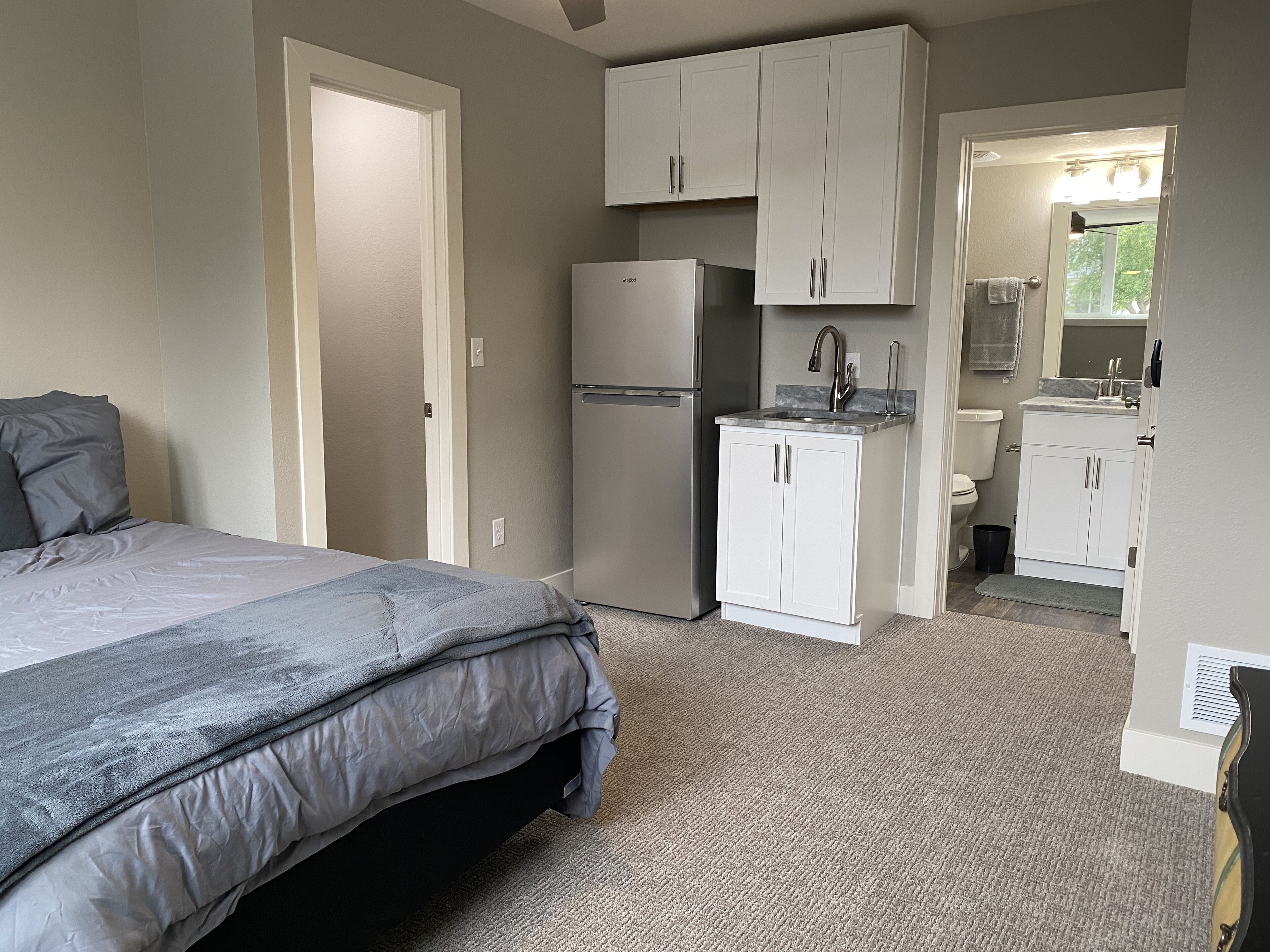 Gorgeous Remodeled Studios! #3