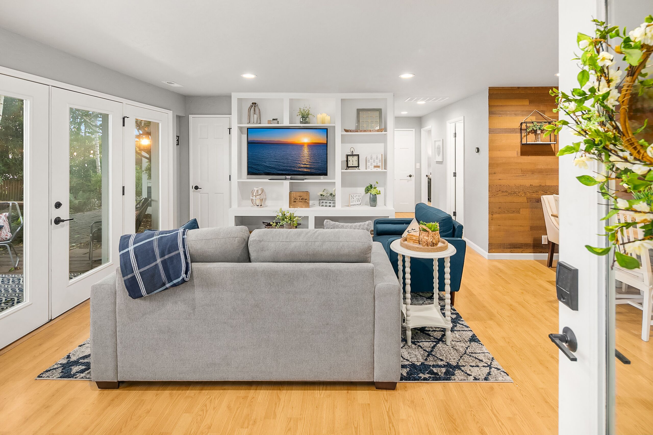 The Cottage at Lake Sammamish - A/C & Dog Friendly