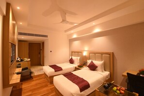 Minibar, in-room safe, desk, laptop workspace - Emerald Clarks Inn Suite (Mysore)