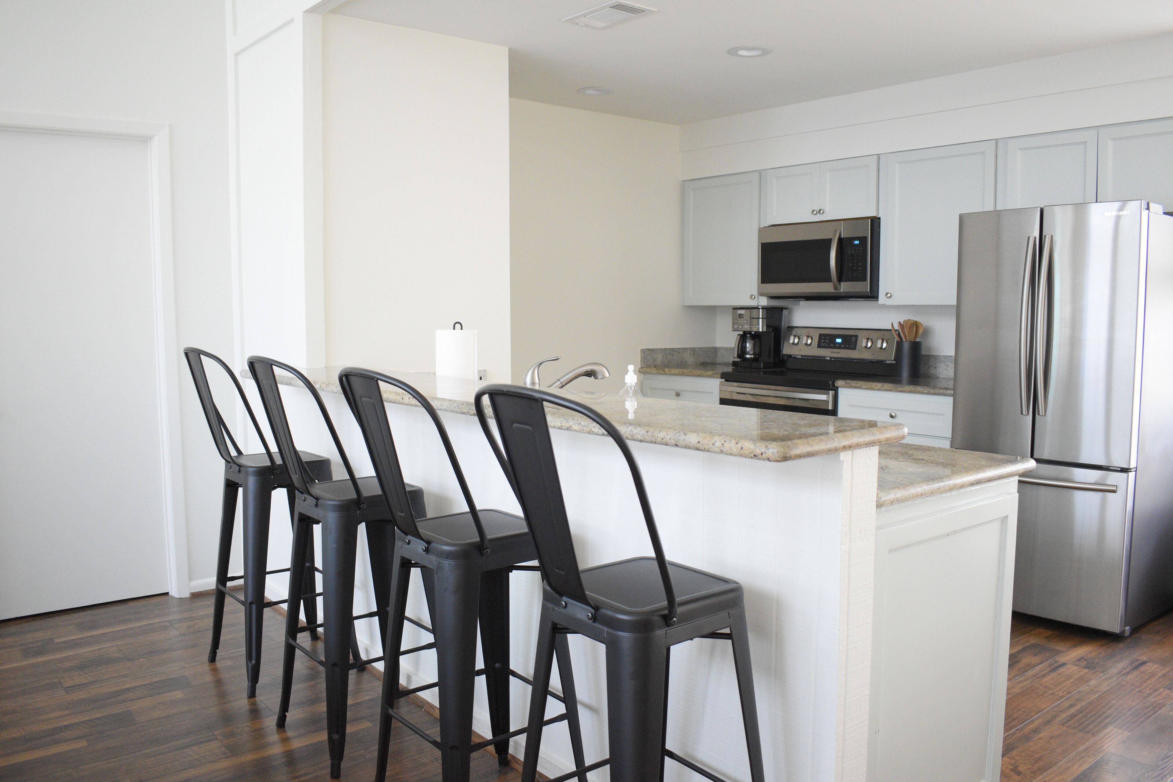 Modern Pirates' Beach Bungalow - 5 Minute Walk to Beach