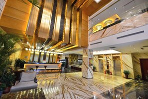 Lobby - Jinshi Building Hotel（Yuegezhuang Bridge, Beijing West Railway Station） (Beijing)