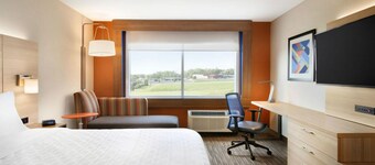 Holiday Inn Express And Suites Warsaw E Center