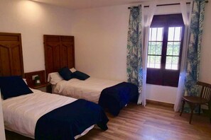 Room - Casa Rural la Morera (Dolores)