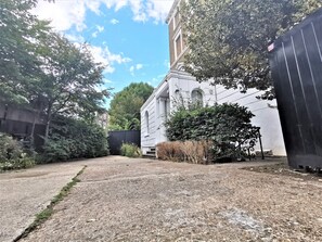 Free self parking - Spacious 2 bed flat in Camden (London)