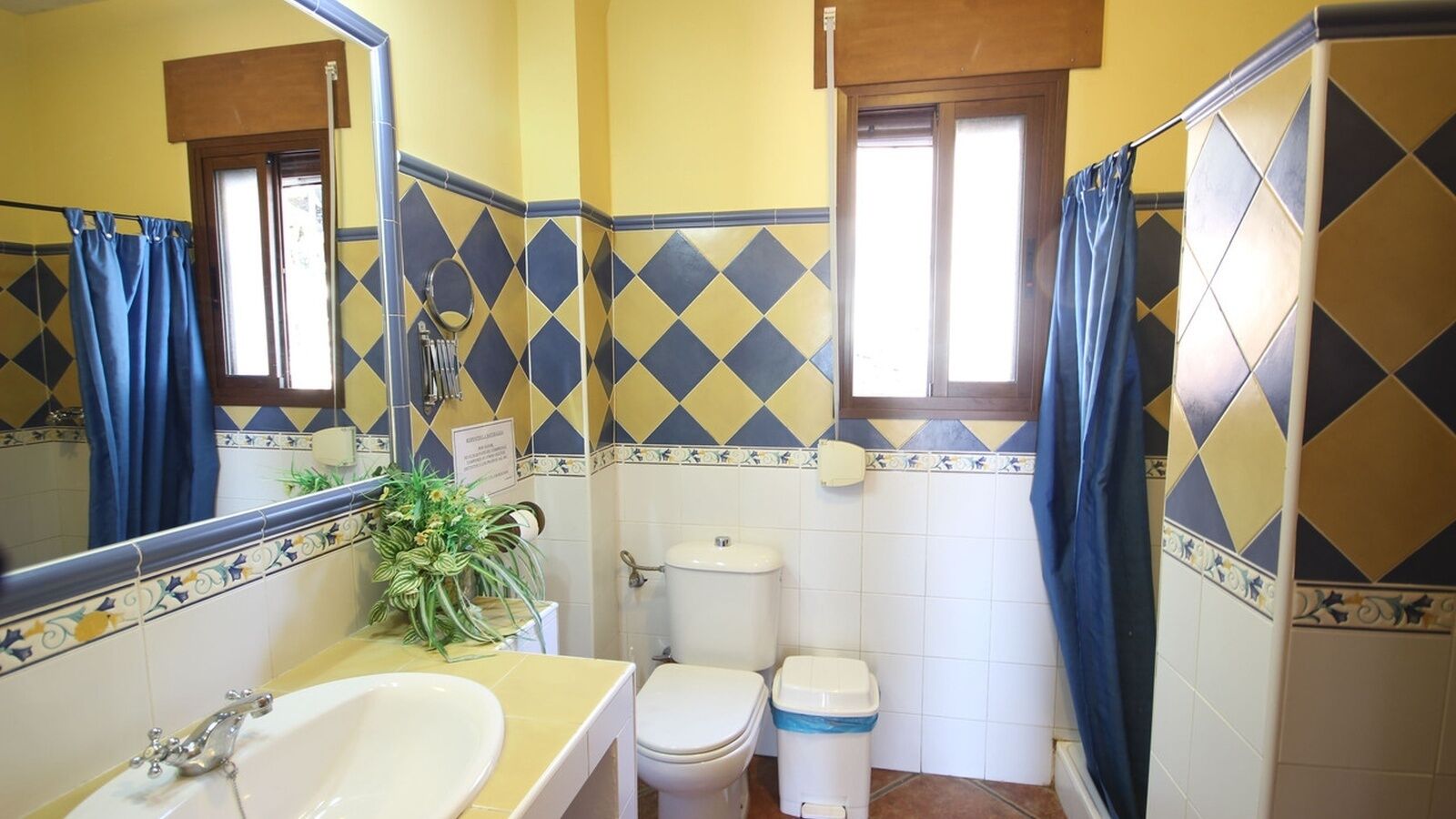 Parador de los Olivos Sayalonga by Ruralidays