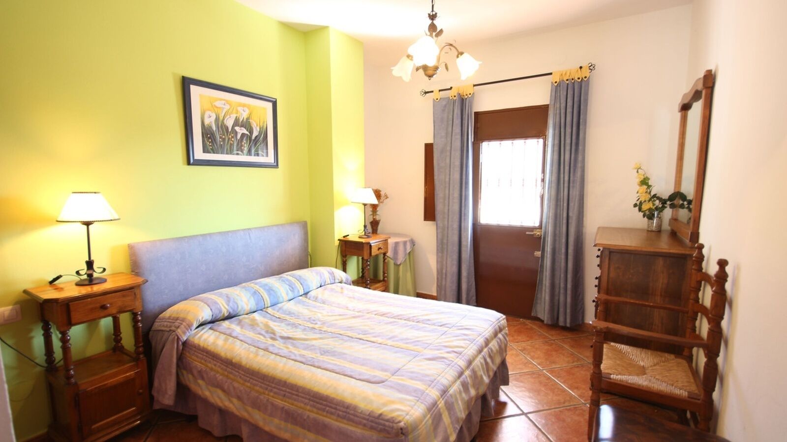 Parador de los Olivos Sayalonga by Ruralidays