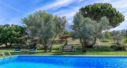 La Monja Antequera - La Higuera by Ruralidays